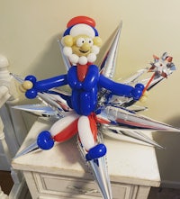 4th of july balloon sculpture